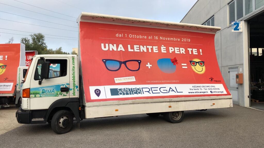 Dema Pubblicità-Camion vela a noleggio 4 Dema Pubblicità-Camion vela a noleggio 4