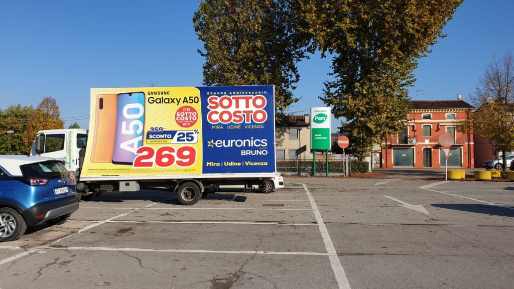 Dema Pubblicità-Camion itinerante 7 Dema Pubblicità-Camion itinerante 7