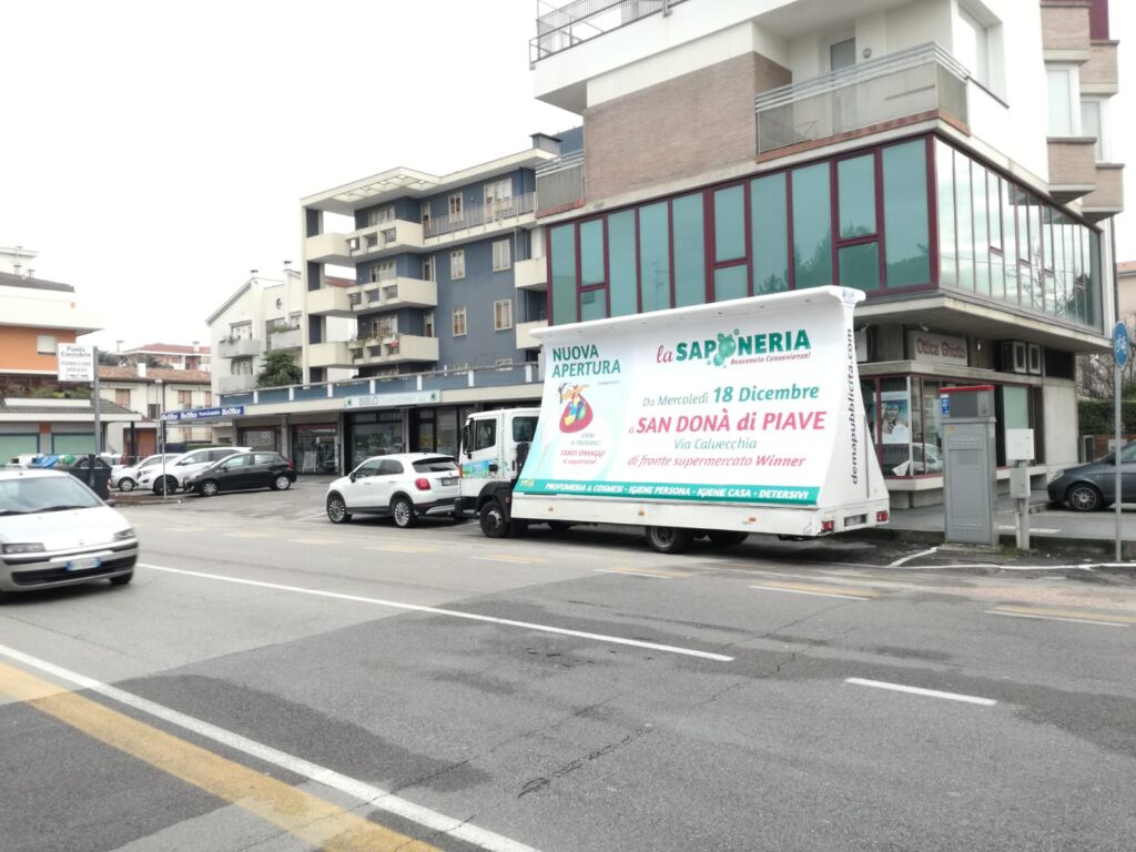 Dema Pubblicità-Camion itinerante 15 Dema Pubblicità-Camion itinerante 15